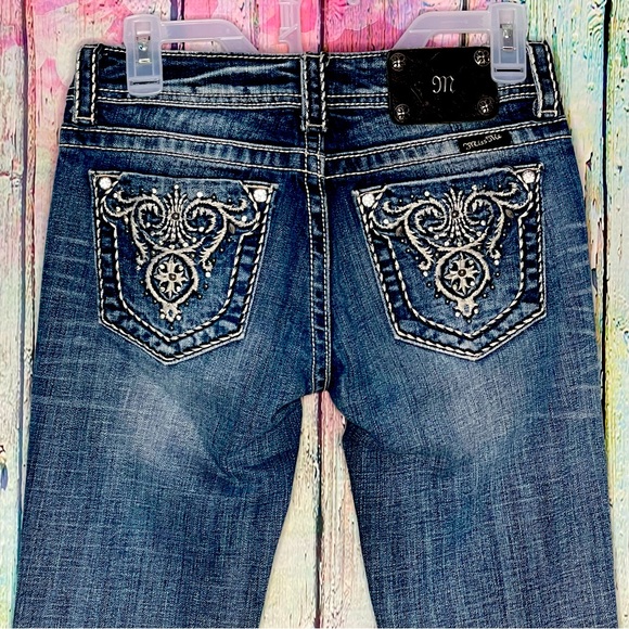 Miss Me Jeans - Picture 1 of 13